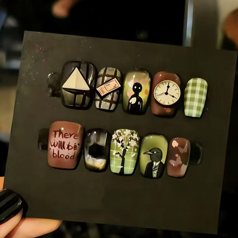 锈湖穿戴甲小众设计个性潮流创意哥特风高级感新短款显白美甲贴片