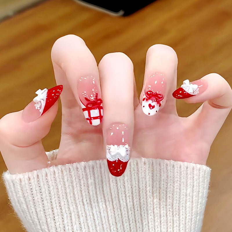红心蕾丝蝴蝶结穿戴甲高级感显白春节日短款秋冬新年结婚美甲贴片,彩妆/香水/美妆工具,穿戴甲/甲片,淘宝优惠券,粉丝福利购,淘宝优惠卷