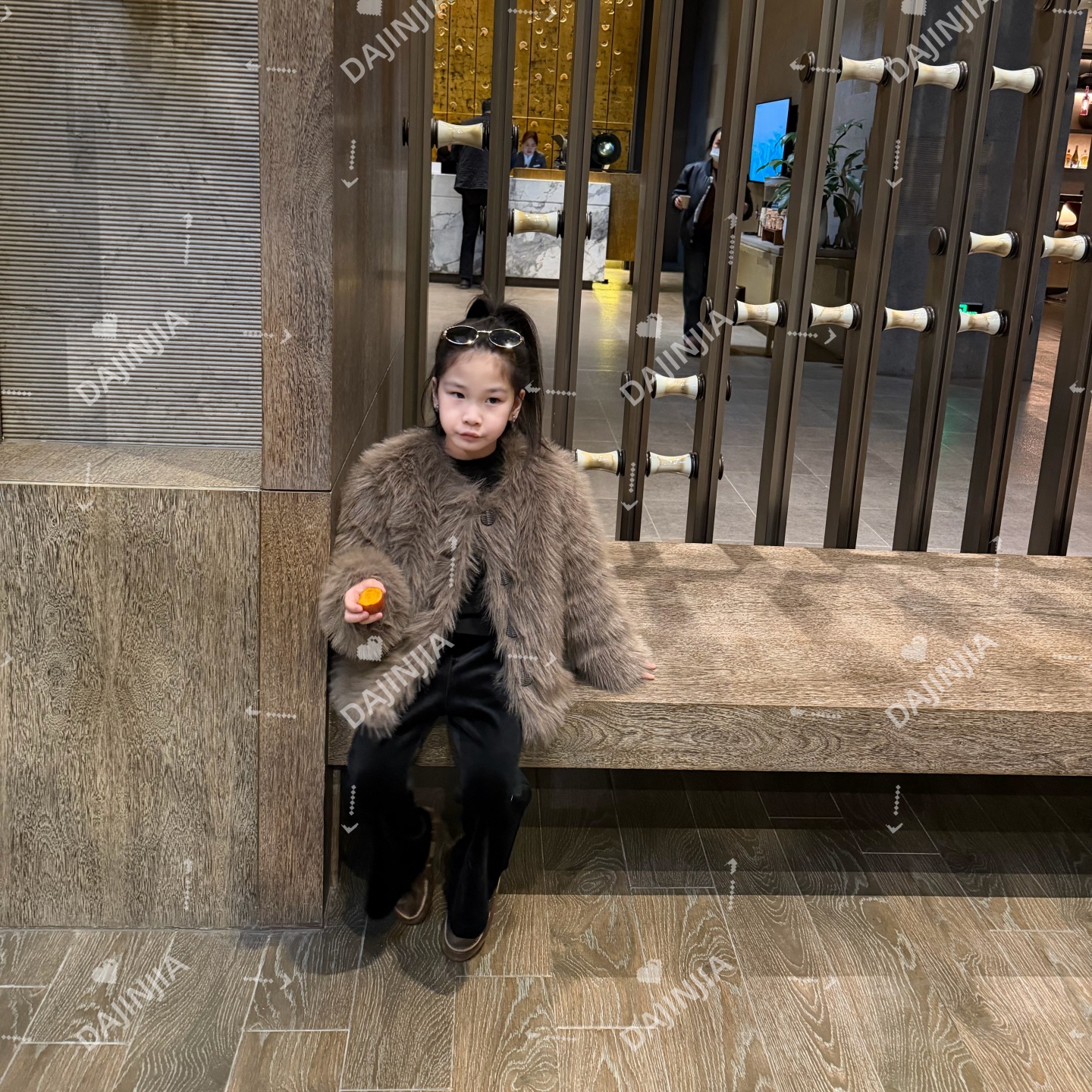 【配年服神器】25冬季时髦精时尚毛茸茸外套高级感外套搭配年服