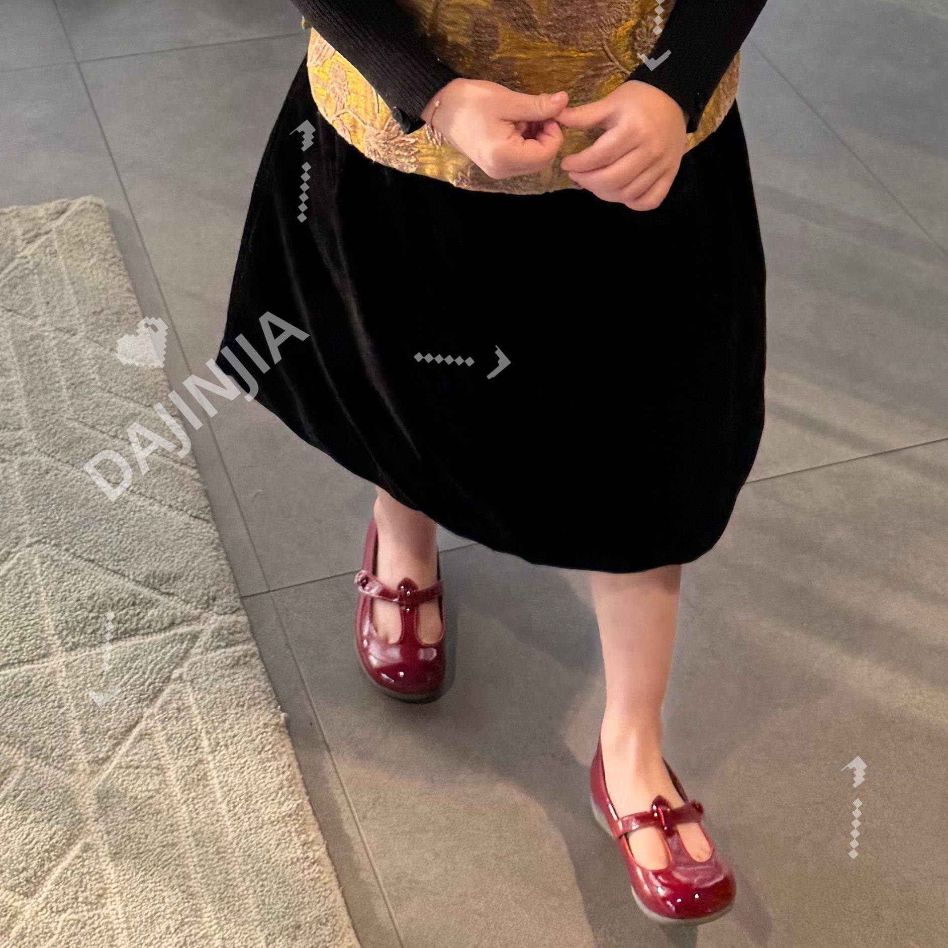 25冬季新款黑丝绒夹棉中长款半身裙百搭年服裙子,童装/婴儿装/亲子装,半身裙,淘宝优惠券,粉丝福利购,淘宝优惠卷