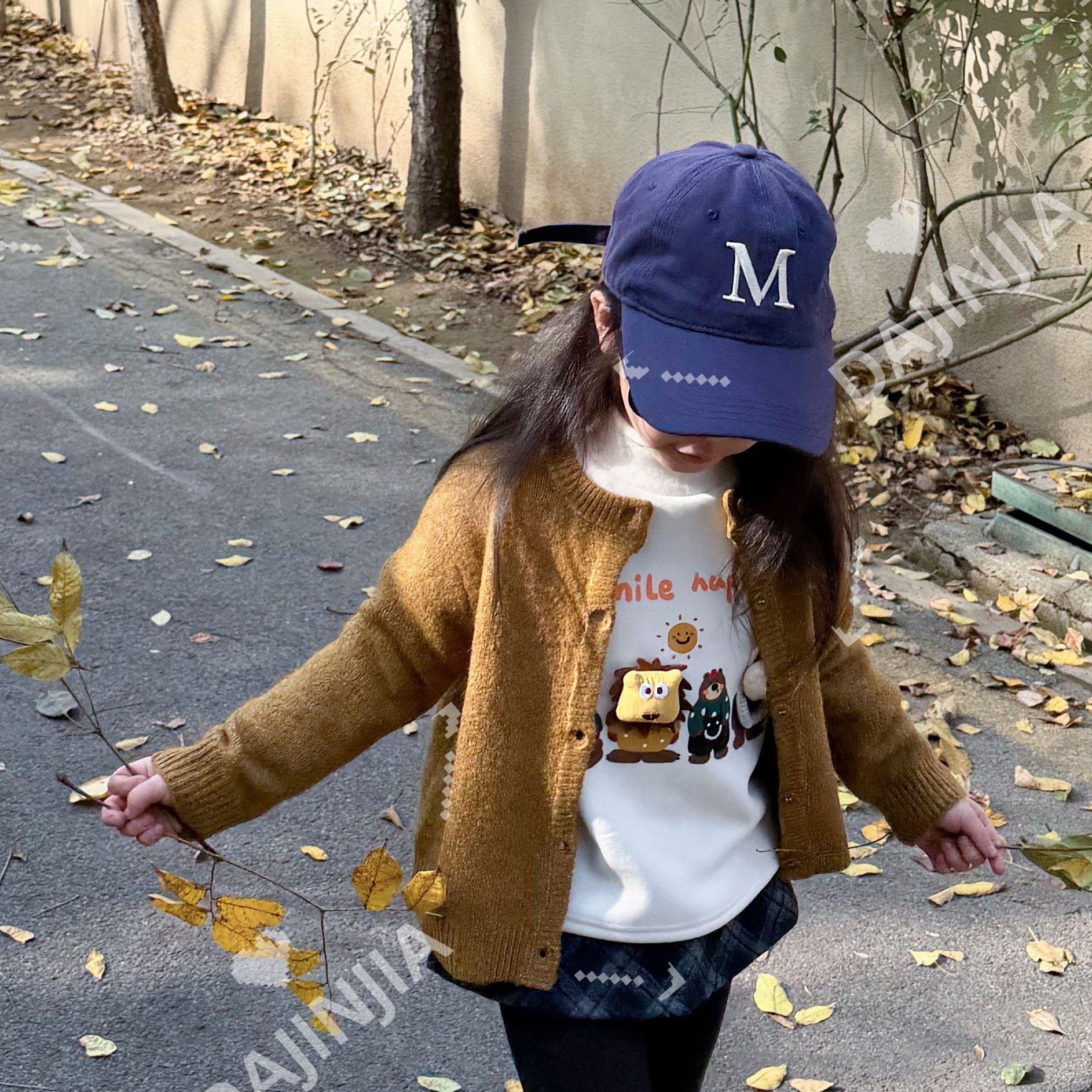 25冬季白色立体小狮子高领加绒玩偶棉感男女宝宽松长袖可爱上衣