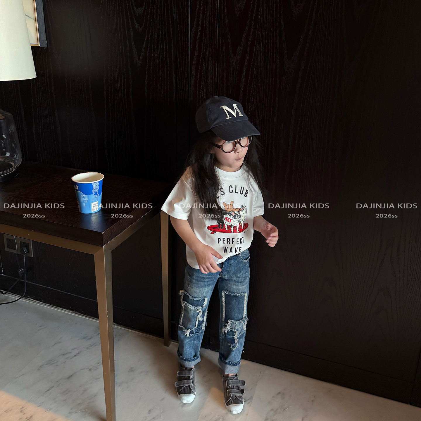 26夏季新款男女宝轻奢自制毛边重工水洗假破洞炸街软牛仔儿童潮裤