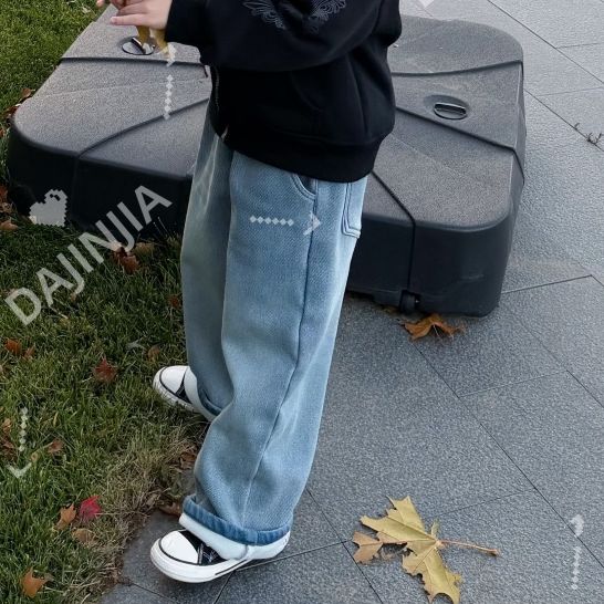 25冬季加绒一体绒浅蓝色宽松直筒百搭软牛仔男女童休闲牛仔潮裤