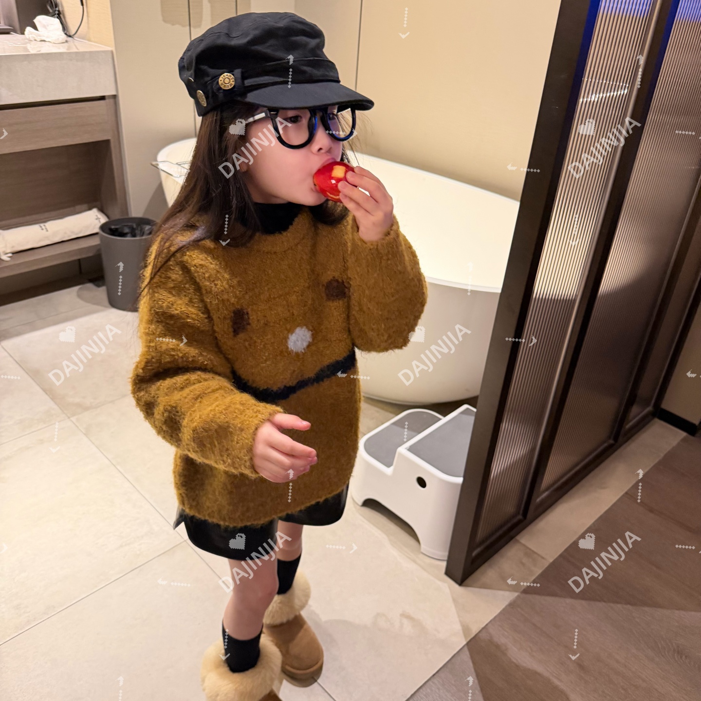 25冬季新款姜黄色笑脸加厚洋气可爱男女宝宝超好看氛围感套头毛衣