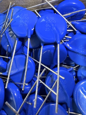 B72220S551K101 压敏电阻 S20K550  原装正品新货