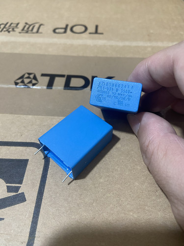 B32022A4394M 西门子Y2安规电容 0.39UF 350V 脚距22 394 350VAC