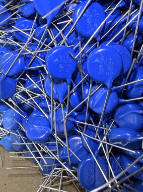 S14K625 西门子防雷保护压敏电阻 B72214S0621K101 EPCOS 原装货