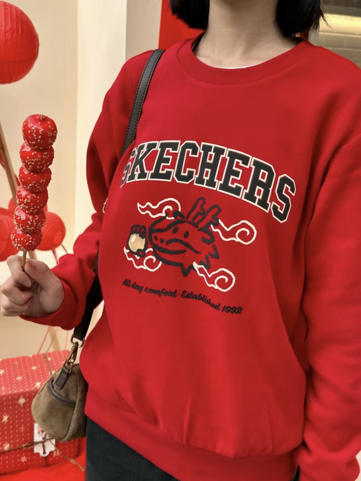 Skechers斯凯奇女款圆领上衣