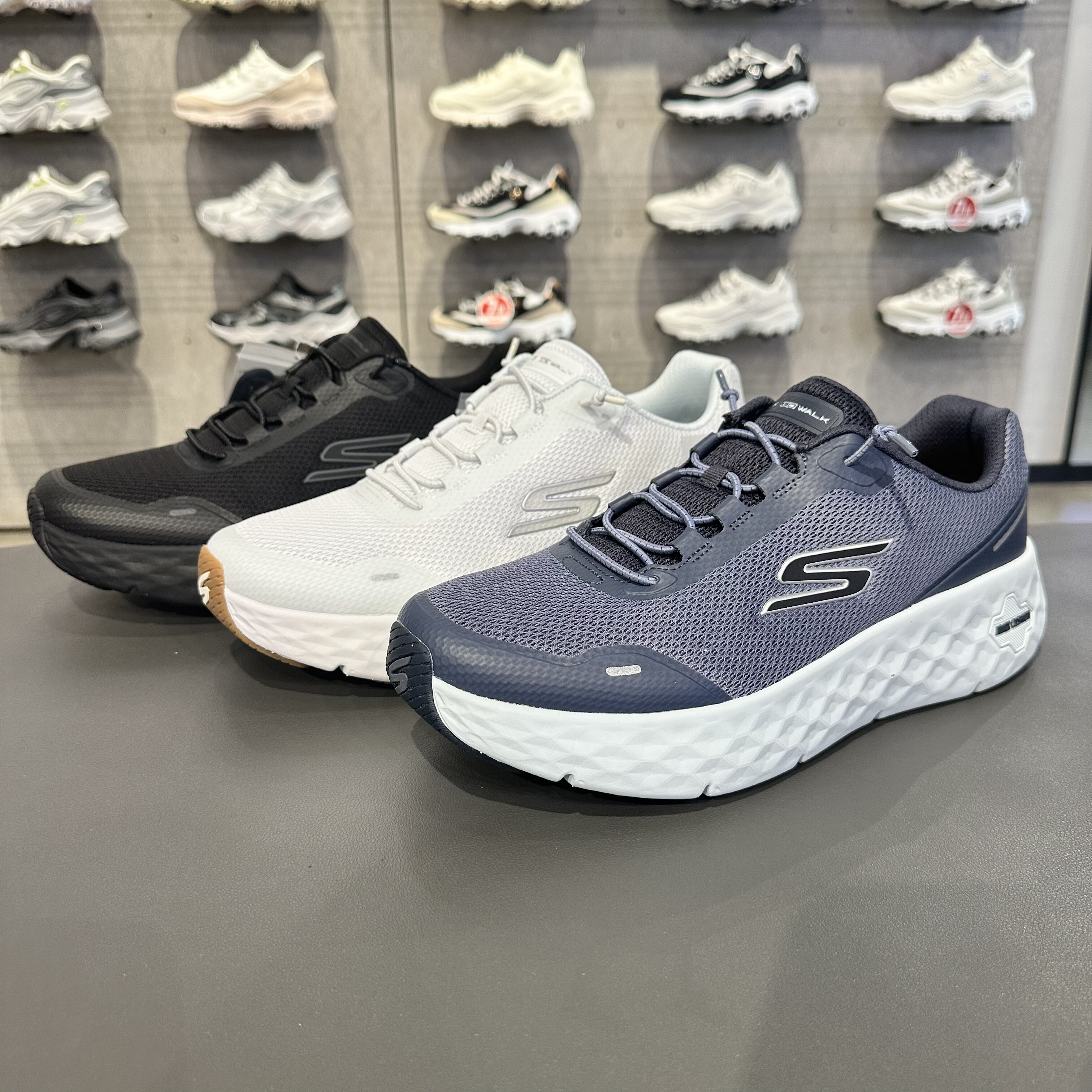 Skechers斯凯奇秋冬男士一脚蹬低帮缓震休闲健步运动鞋鞋217113