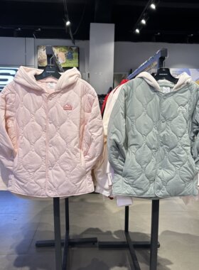 Skechers斯凯奇秋冬儿童休闲舒适时尚百搭裥棉连帽外套P425K047