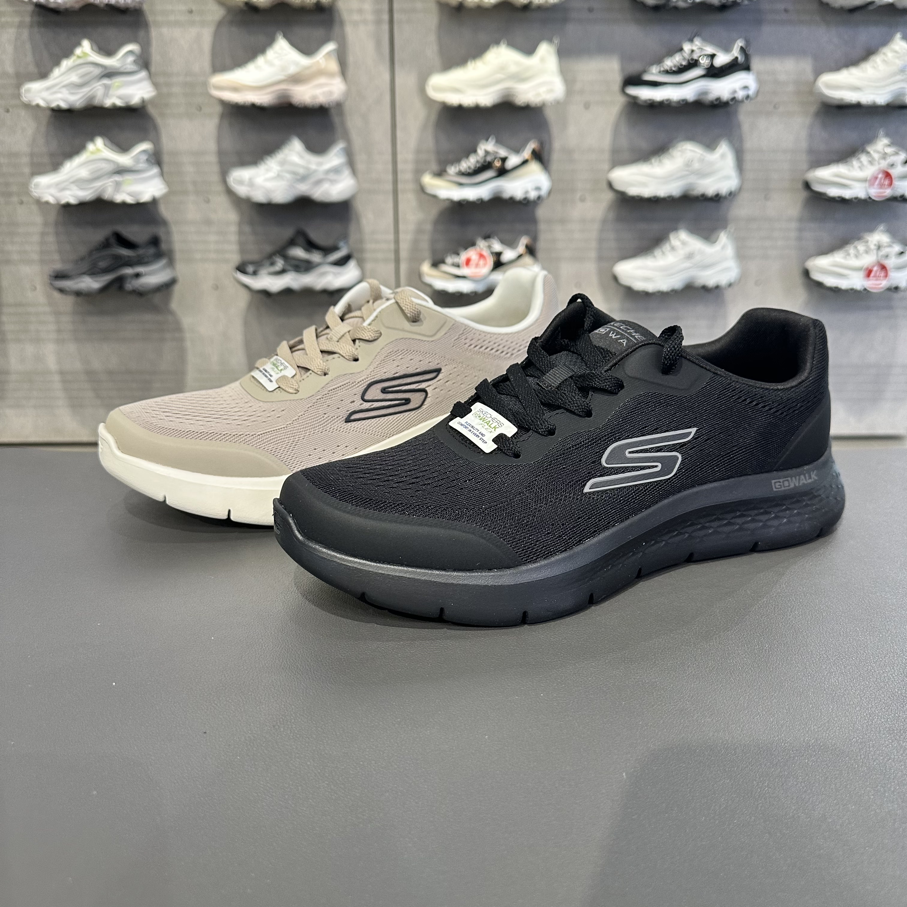 Skechers斯凯奇男士网面透气轻盈舒适回弹休闲运动健步鞋216919