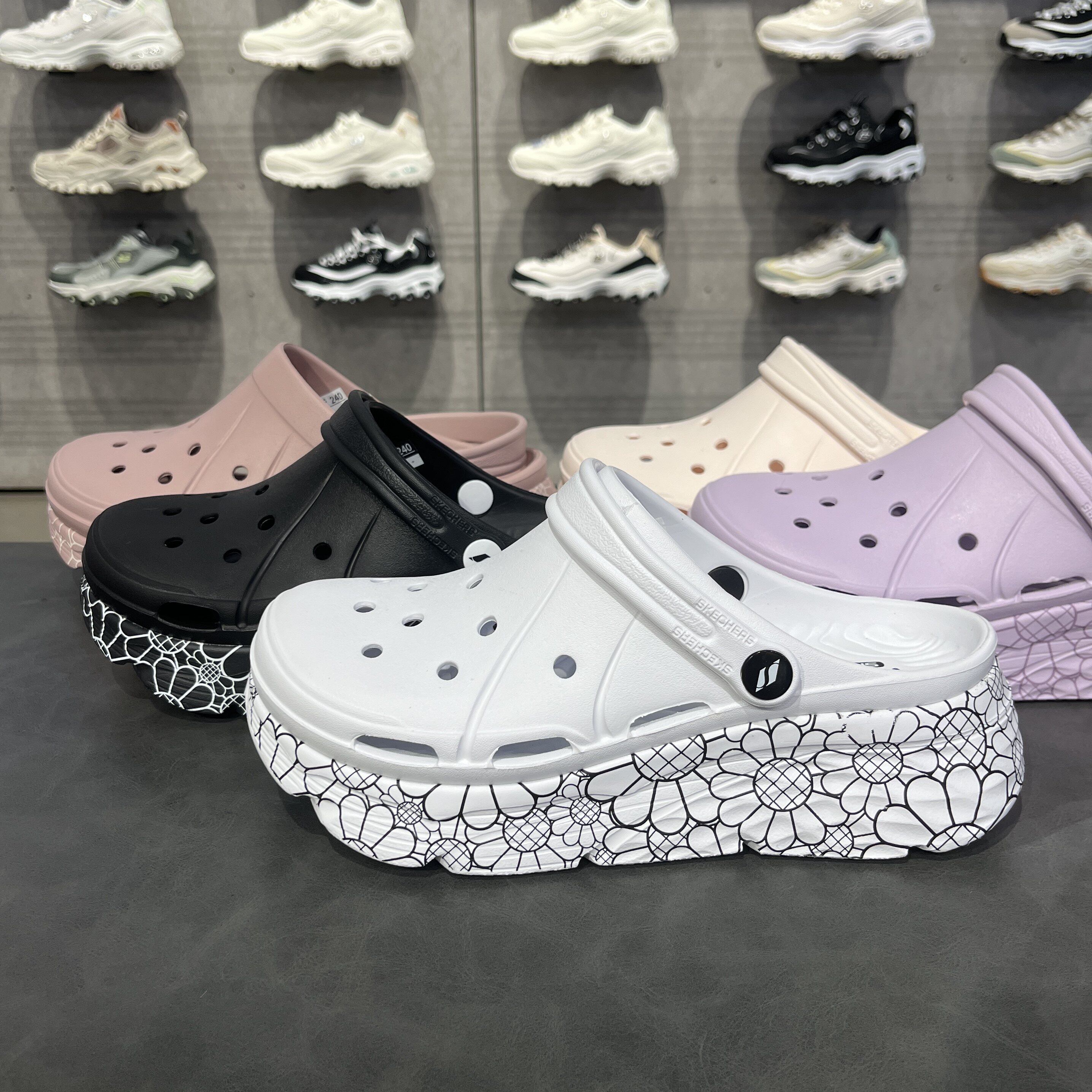 Skechers斯凯奇夏季新款防水百搭舒适简约厚底休闲洞洞鞋111671