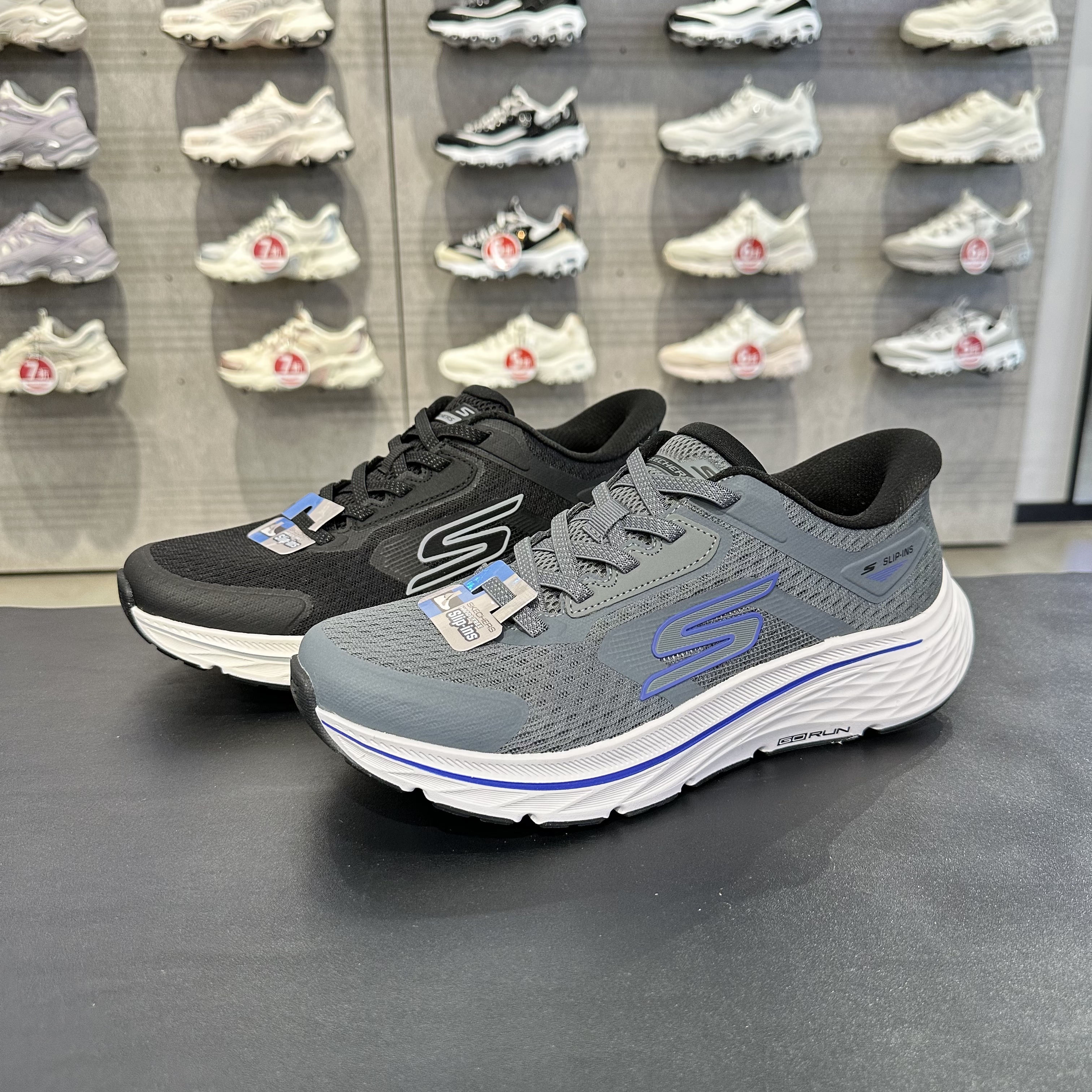 Skechers斯凯奇男士闪穿鞋一脚蹬轻便缓震基础运动跑步鞋221260