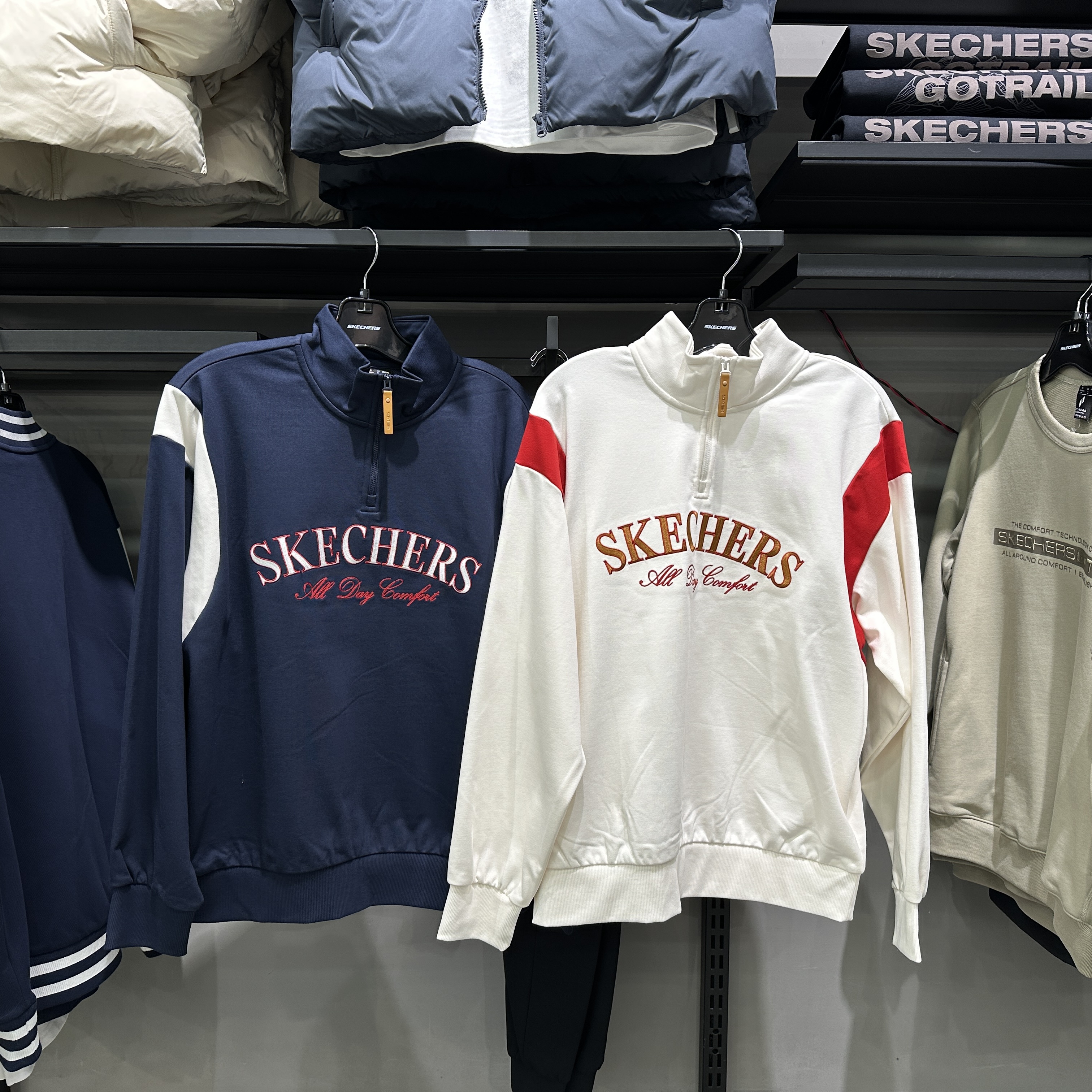 Skechers斯凯奇马年限定新年款男女立领撞色百搭宽松卫衣L126U013