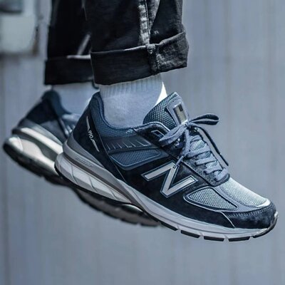 NewBalance缓震男女跑步鞋