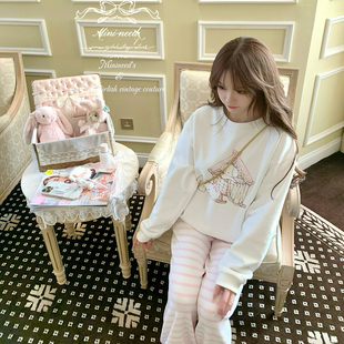 Minineed｜ 可爱手绘少女印花圆领宽松加绒套头卫衣 摇篮小奶猫