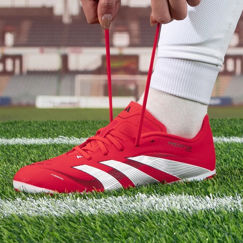 Adidas阿迪达MG钉鞋足球鞋