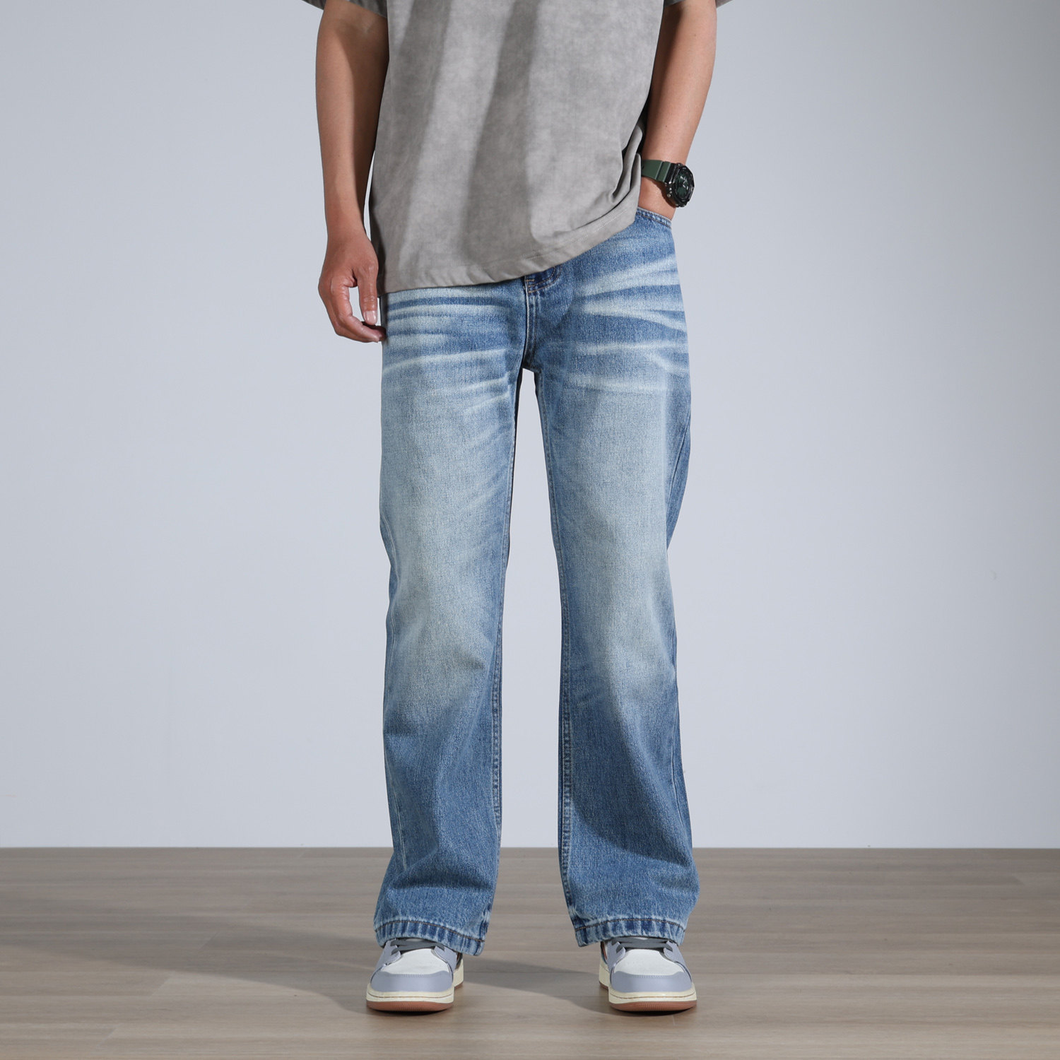 2025美式无弹秋冬水洗蓝牛仔裤男款猫须微喇叭直筒阔腿中低腰裤子