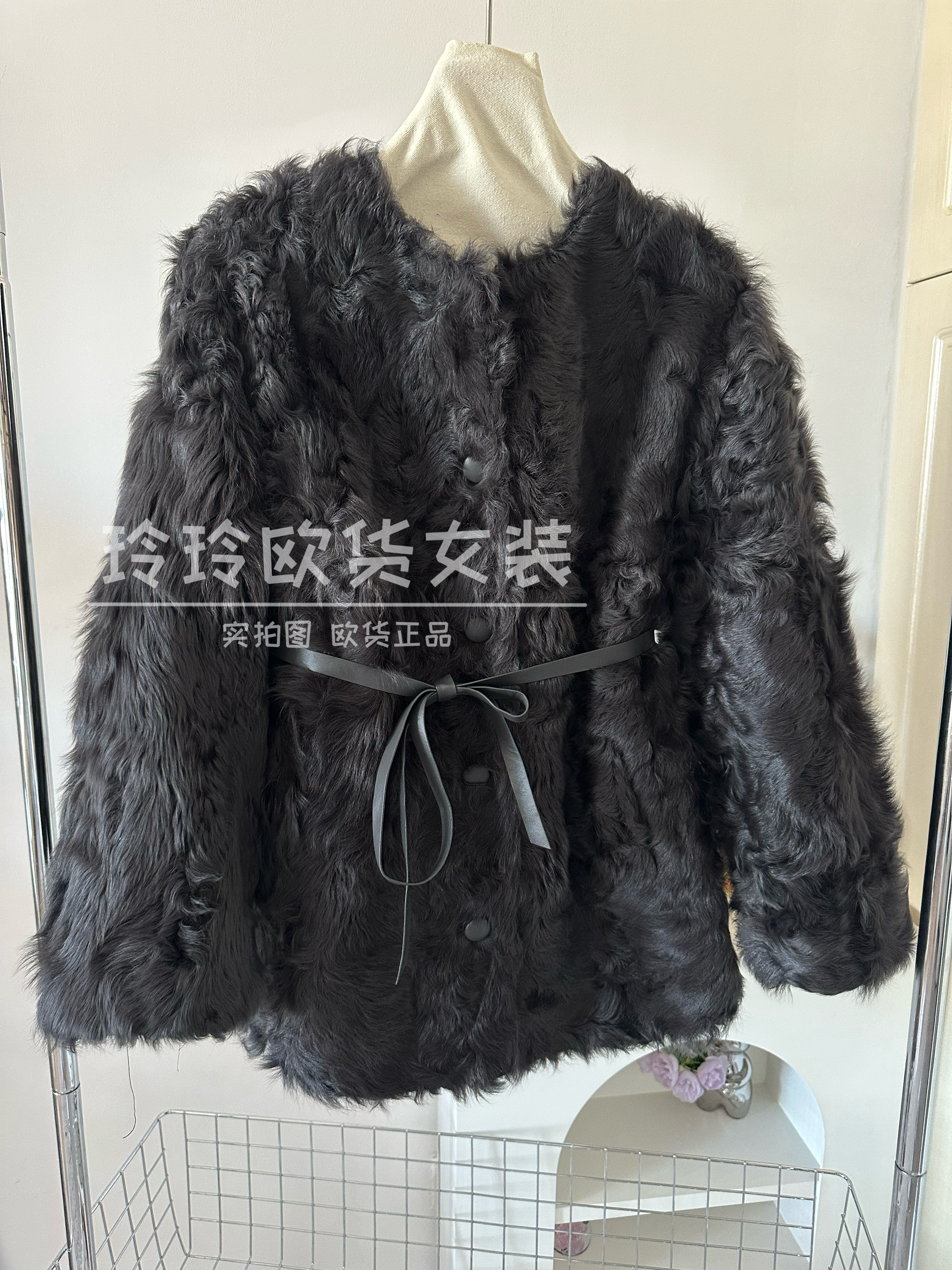 2025欧货新款高品质圆领腰带小湖羊皮毛一体皮草外套