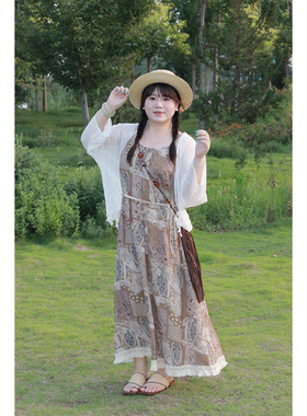 Vaee大码女装度假风沙滩吊带连衣裙夏新款波西米亚风复古印花长裙