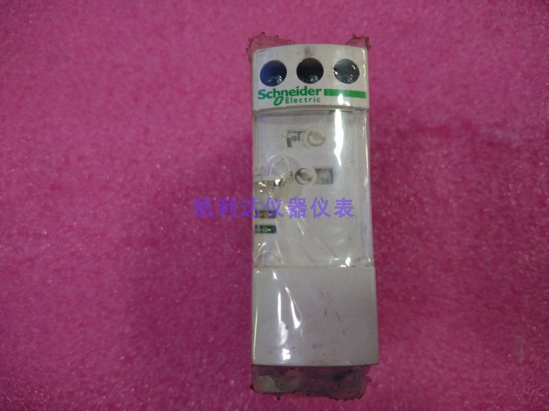 施耐德 RM4UA02B电压控制器 电流 电压检测继电器 原装进口 正品