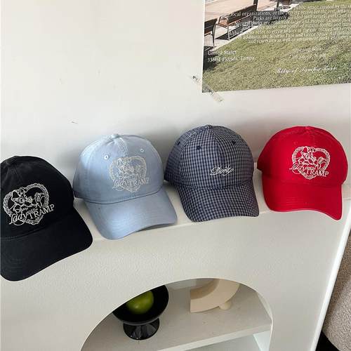 穿搭博主B入~爱心刺绣棒球帽女