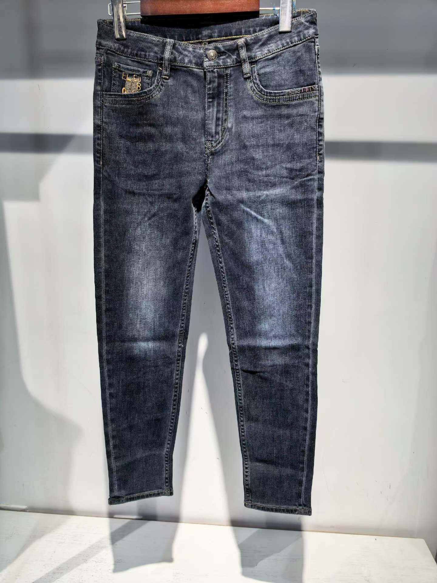 23QNZ10201利家男装新品秋款休闲牛仔裤低腰窄脚弹力九分裤图片