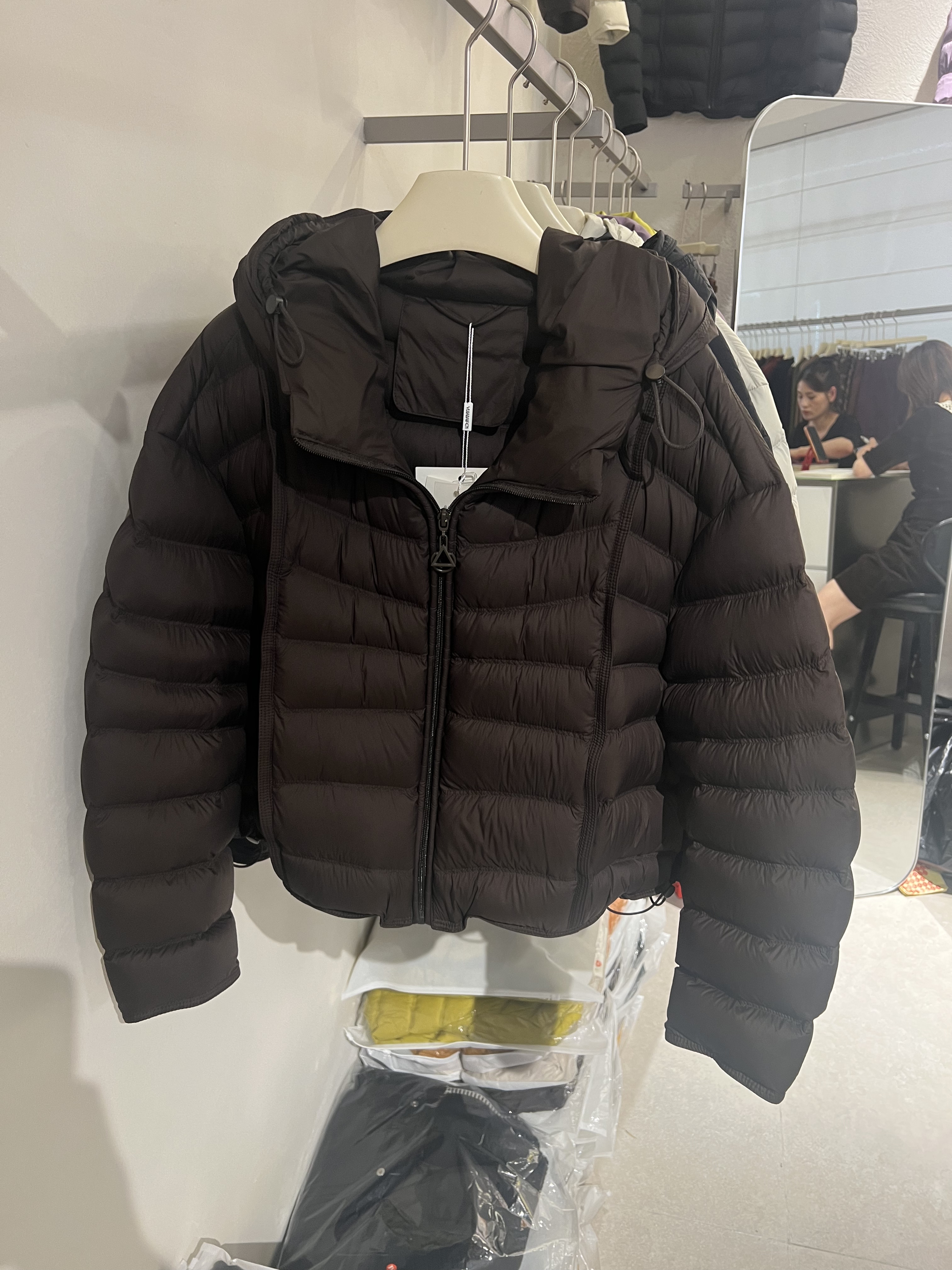 2026冬季新款韩版宽松显瘦排骨连帽90羽绒服女短款加厚保暖外套