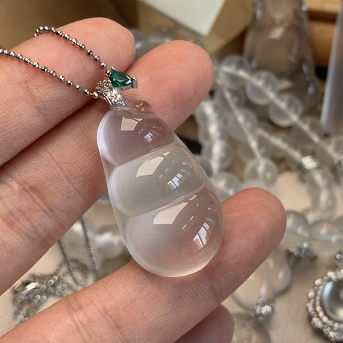 新品纯天然玉石俄冰白冰高冰玻璃种福豆吊坠项链纯银925