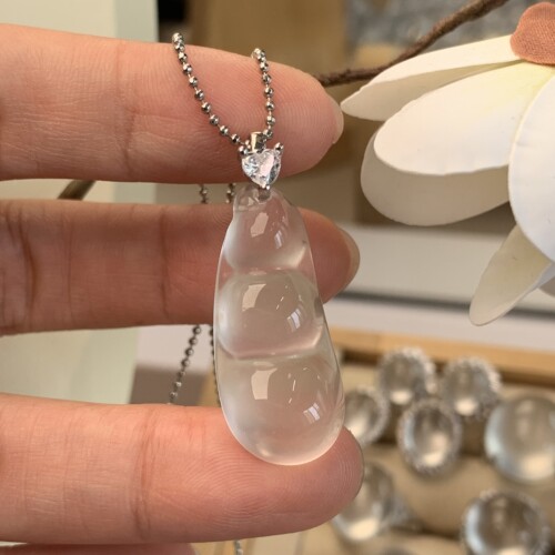 新品纯天然玉石俄冰白冰高冰玻璃种福豆吊坠项链纯银925