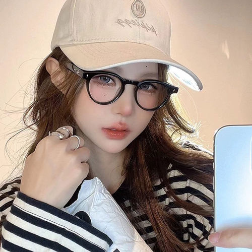 早八素颜黑框眼镜女可配近视度数