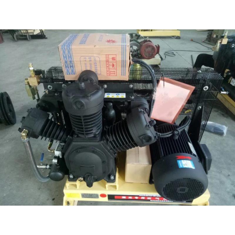 高压活塞空压机激光切割机专用压缩机风冷水冷往复式大功率