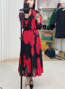 少量4.6万高端贵牌crac0vad0元 波点大花朵印花小立领灯笼袖衬衫