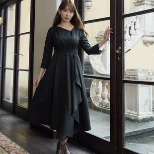 关网秒空娘娘her元 优雅斜纹纯色荷叶边不对称裙摆设计连衣裙简约