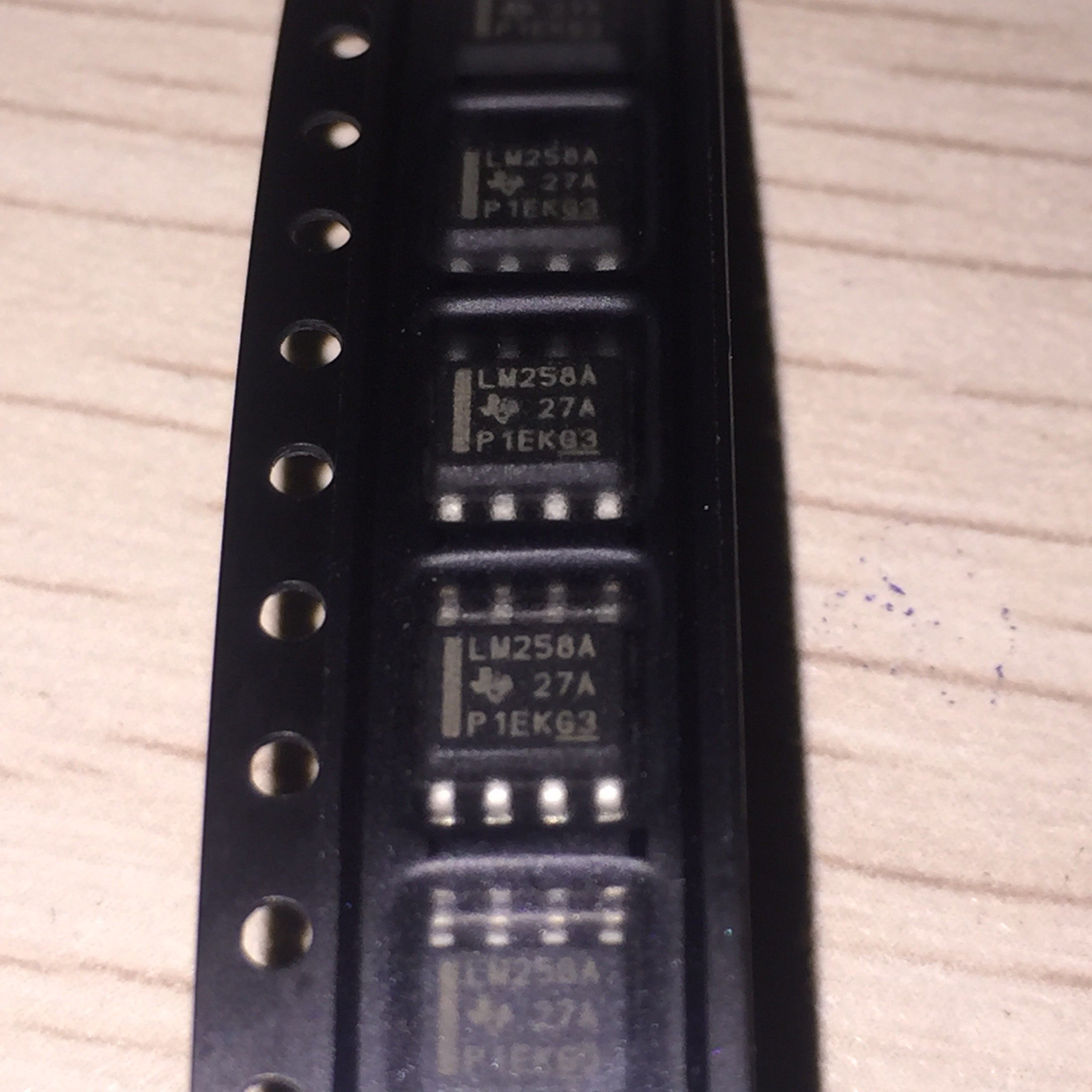 LM258ADR LM258A 2SD1584 D1584 实体店新货 IC可含税