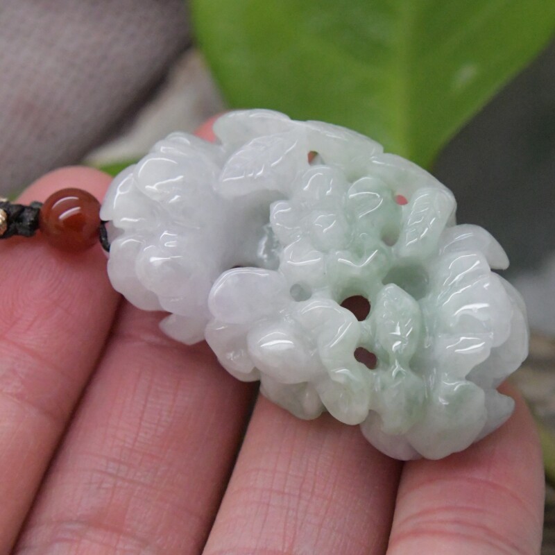 陈鹏老师冰糯种带春彩A货翡翠牡丹花开富贵吊坠 有证书