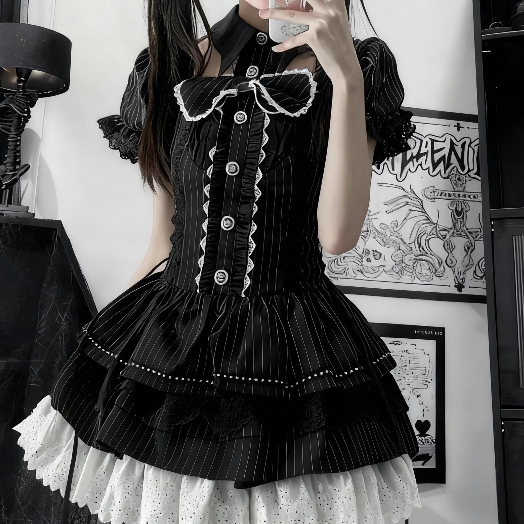 日系暗黑哥特风Lolita蝴蝶结连衣裙辣妹蝙蝠领亚文化少女蓬蓬裙女