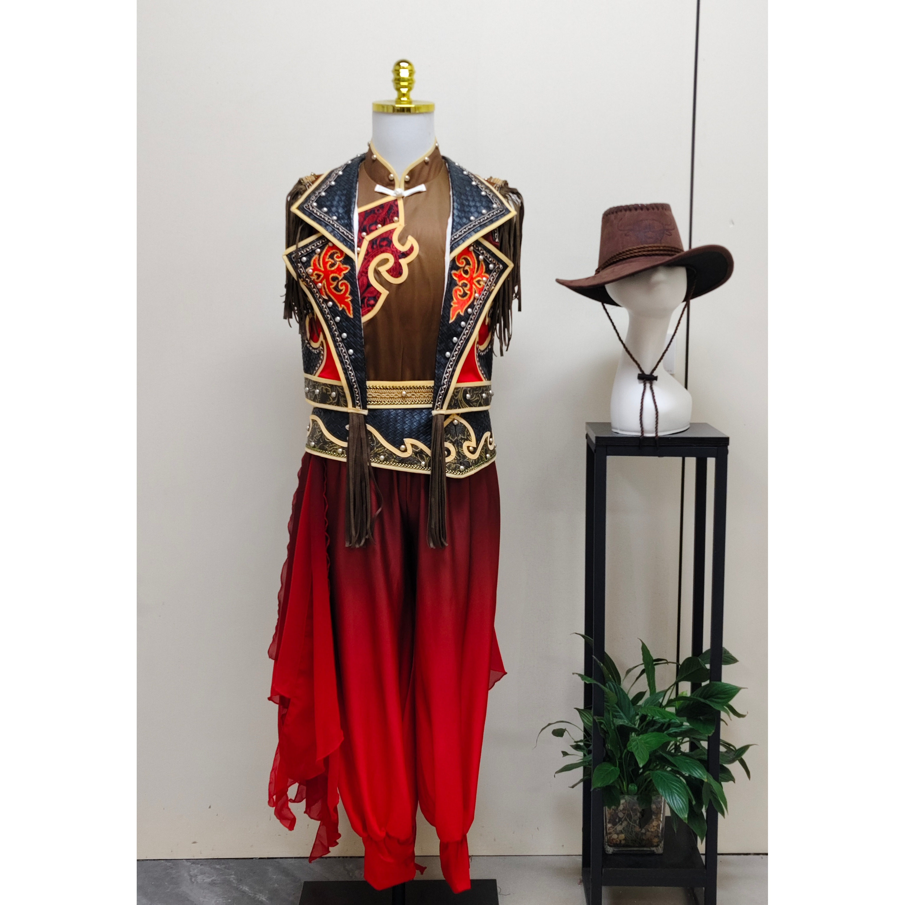 出租新款蒙古族荷花奖舞蹈服