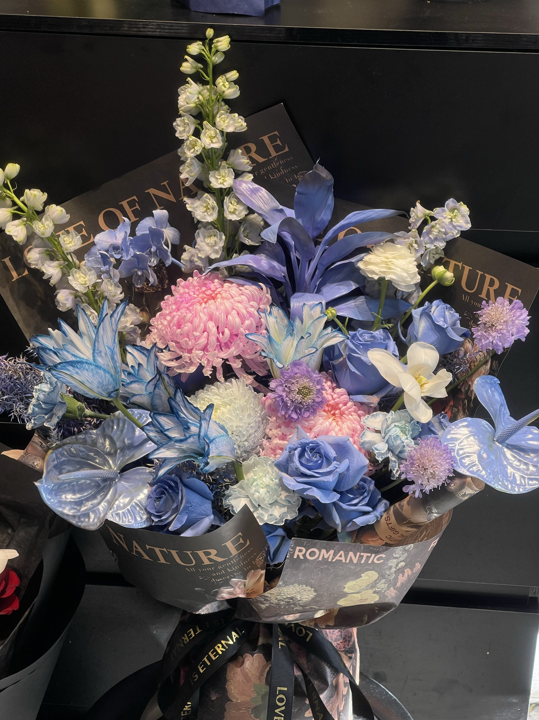 节日新款高品质进口花蓝玫瑰百合鲜花速递(同城)
