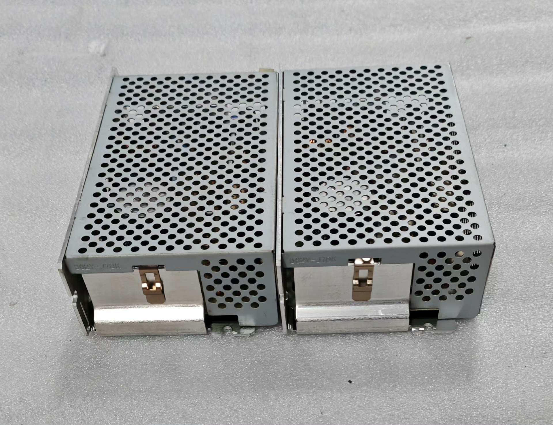 欧姆龙S82J-10024D电源DC24V4.5A二手拆机，(议价商品）