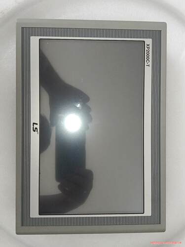LS产电触控屏幕XP2000C—T  可装柜充新 功能正常 数议价商品