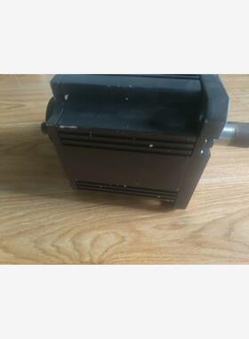 三菱伺服电机HC-SFS301功能好橙色如图退换邮(议价商品）