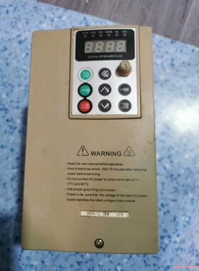 PT900变频器。拆机包好成色如图。发货前拍测试影片骏营议价商品