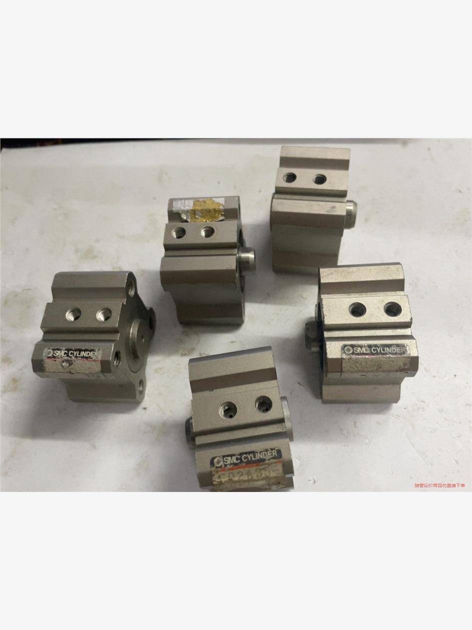 SMC气缸CQ2A25-5DFC，共5个其中一个SMC标签己(议价商品）