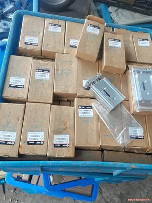 全新韩国YSC双轴气缸，YCXSM10-10，标价为单个价，(议价商品）