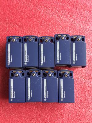 原装进口施耐德  行程开关  限位开关：   ZCD21 6议价商品