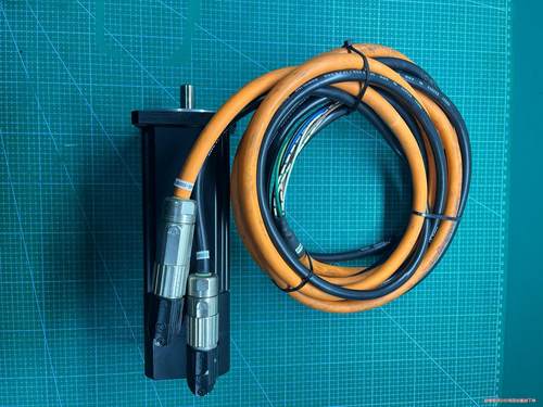 贝加莱伺服电机：8LSA36.EA045D000-0议价商品