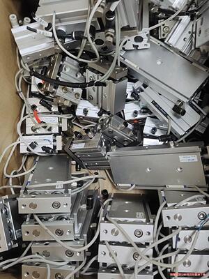 AirTac/亚德客双杆气缸 TCM12X20S，TR16X议价商品