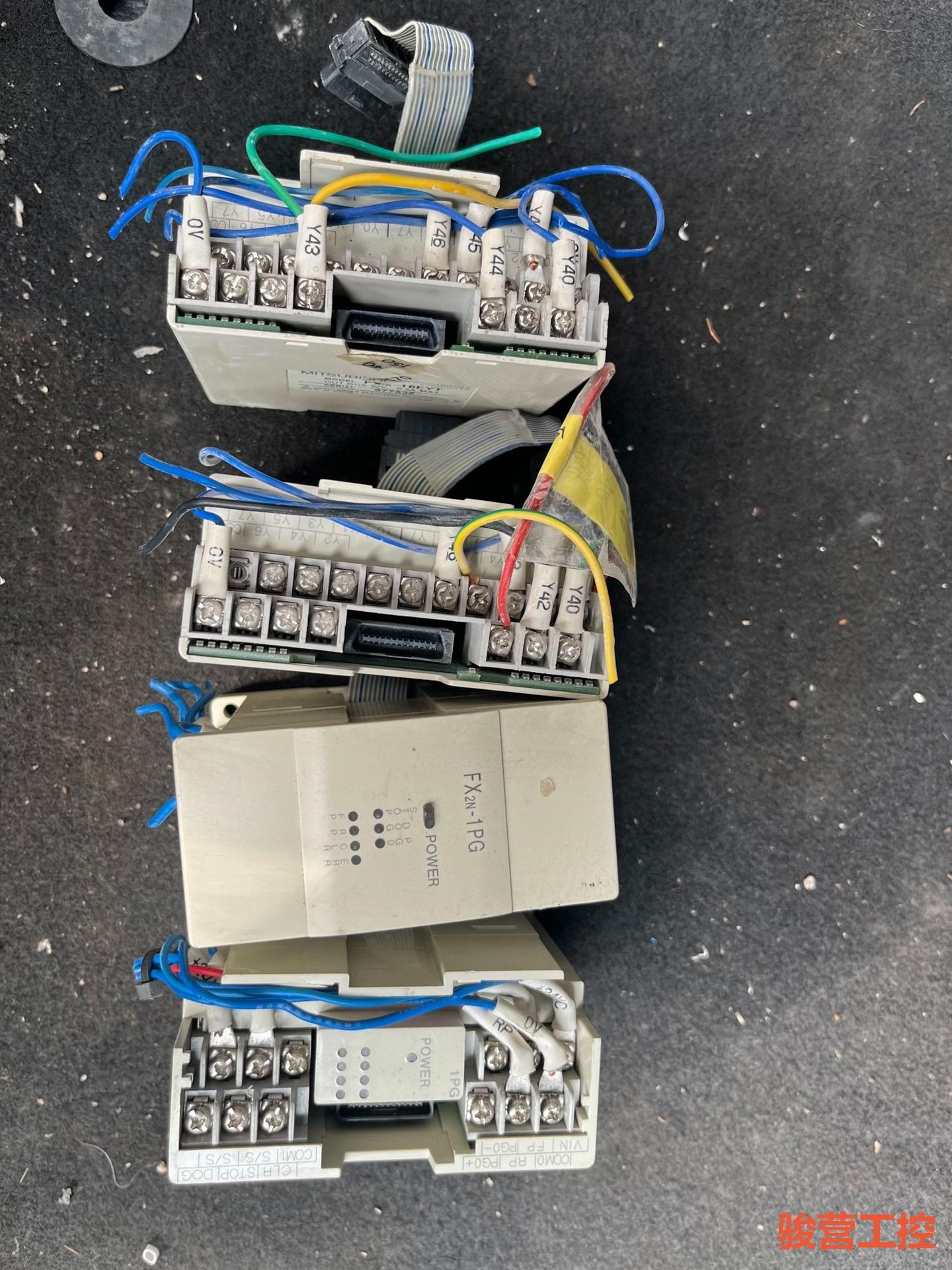 三菱plc，fx2n 16eyt两个，fx2n 1pg两个，骏营商贸-议价