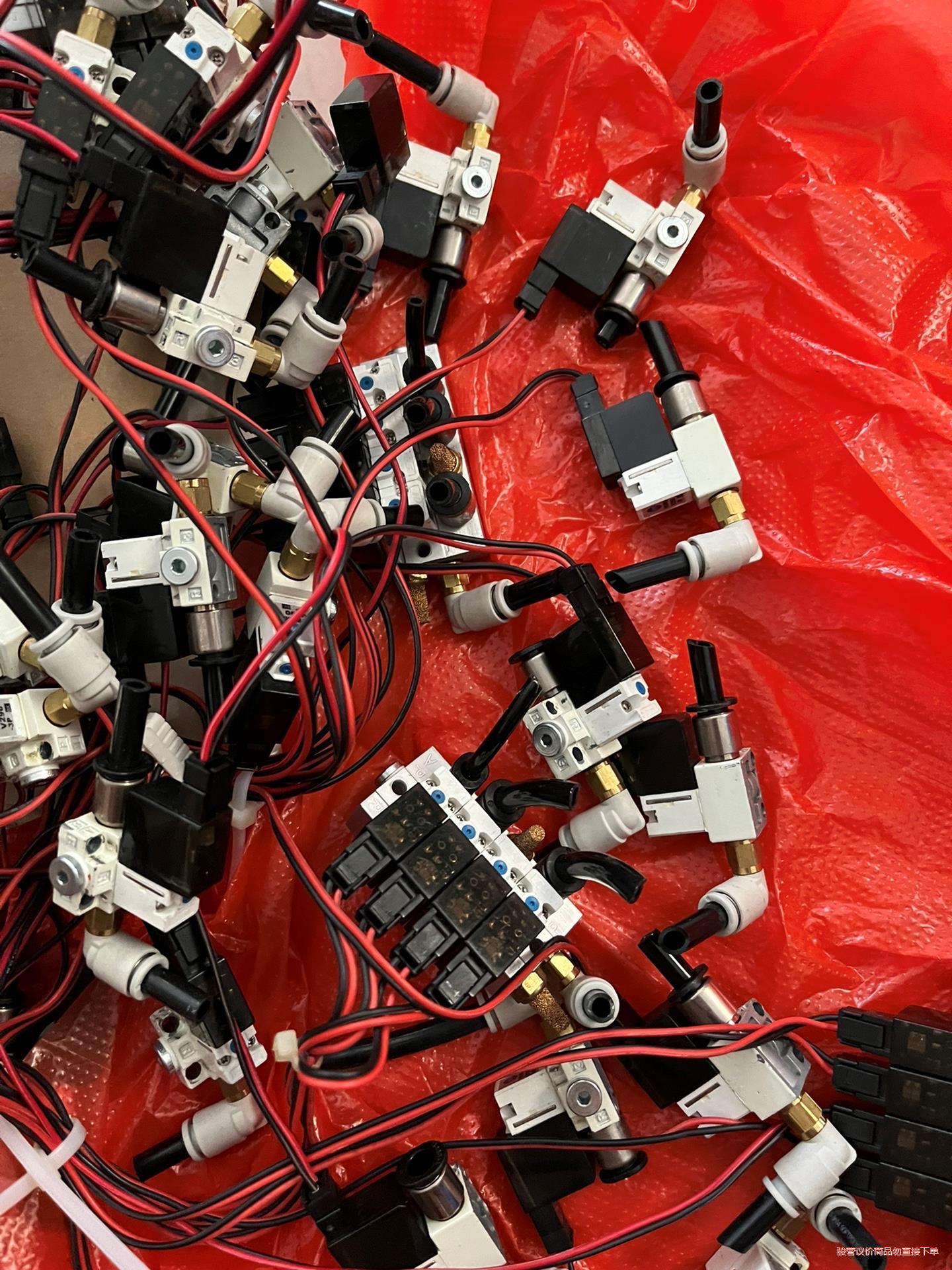 SYM韩国电磁阀 V290-3P 12V电磁阀感兴趣的话给我(议价商品）